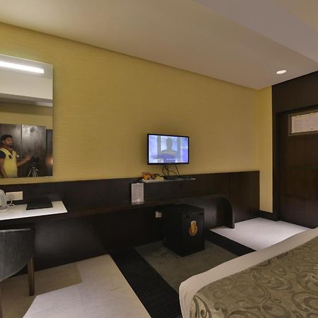 The Golden Oak Hotell Rāipur Eksteriør bilde