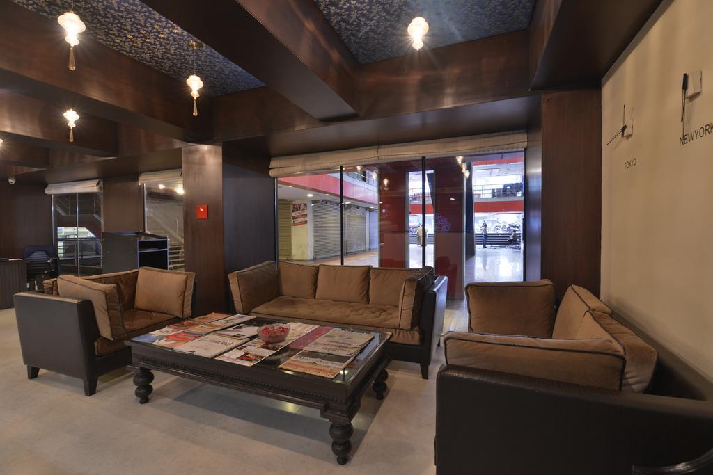 The Golden Oak Hotell Rāipur Eksteriør bilde